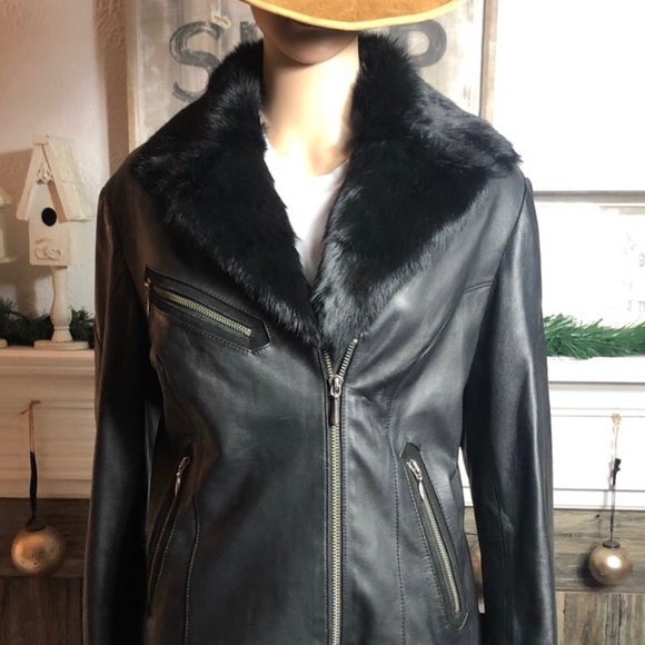 GORGEOUS Harley Davidson Leather & Fur Jacket - Picture 5 of 9
